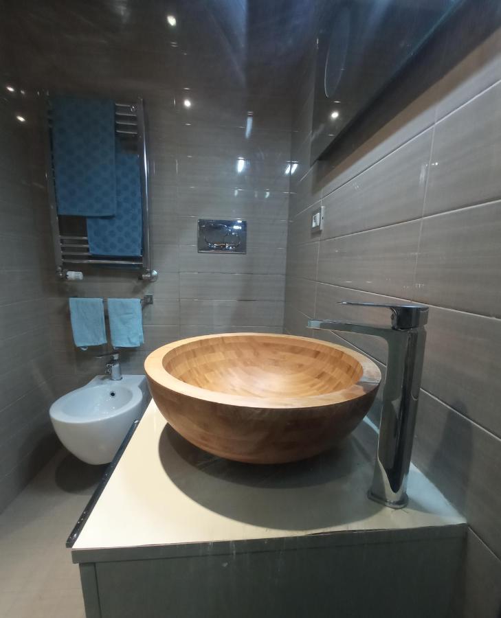 C&E Suites Roma Ostia Buitenkant foto