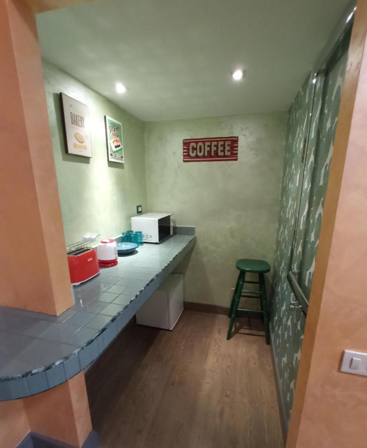 C&E Suites Roma Ostia Buitenkant foto