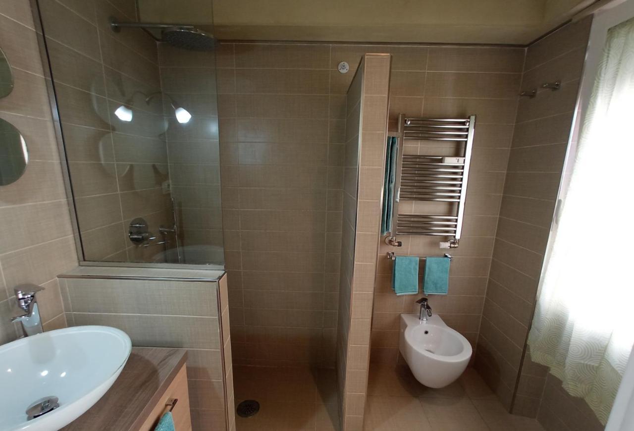 C&E Suites Roma Ostia Buitenkant foto