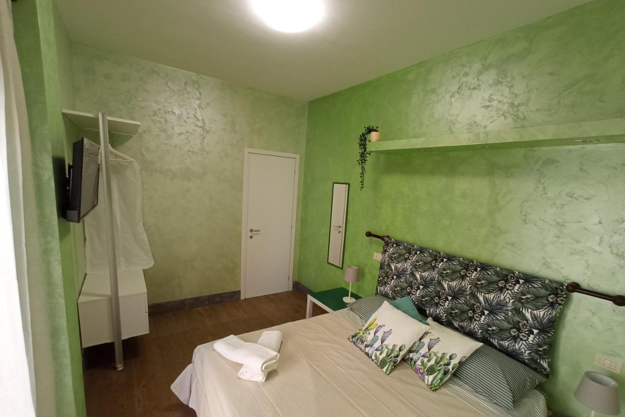 C&E Suites Roma Ostia Buitenkant foto